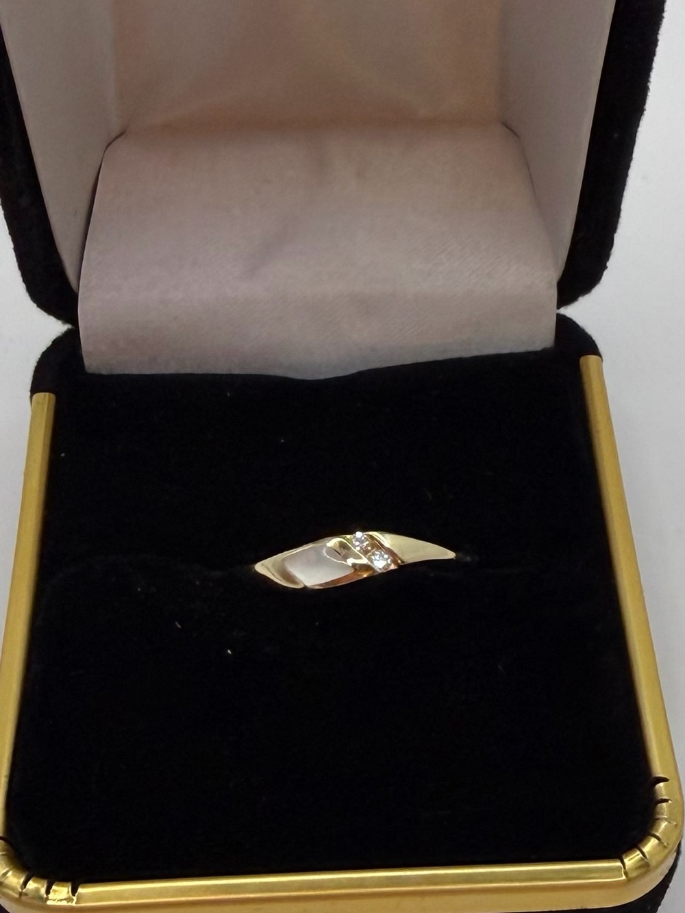 Kabana 14k Mother of Pearl and Diamond Ring